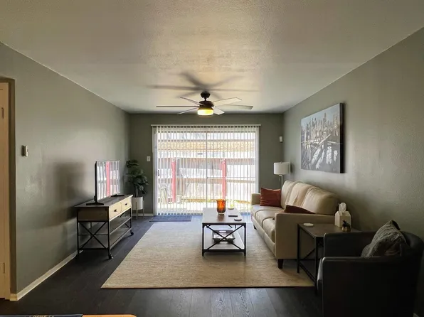 8038 Broadway St, San Antonio, TX