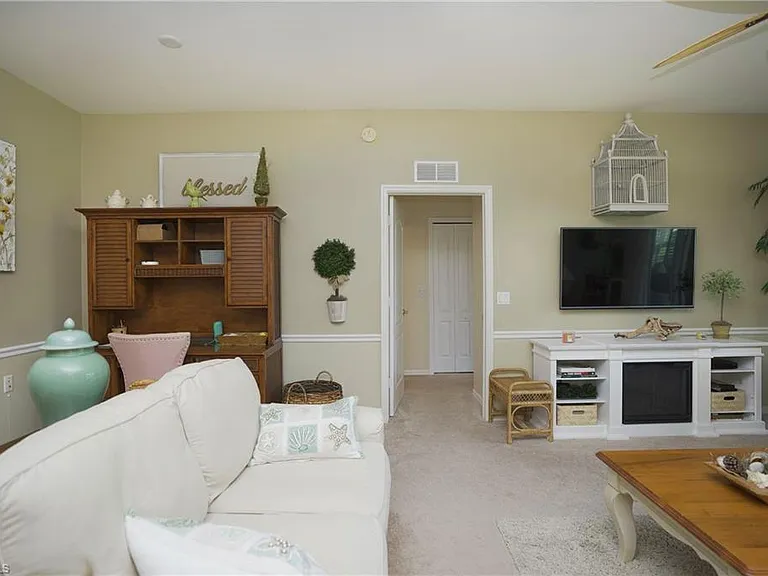 3435 Laurel Greens Ln S #102 — Photo 10