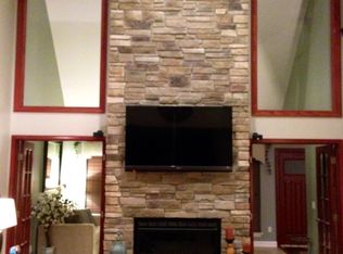 2943 W Maple Rd, Wixom, MI 48393