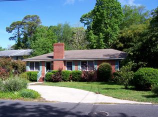 529 Delegal St, St Simons Island, GA 31522