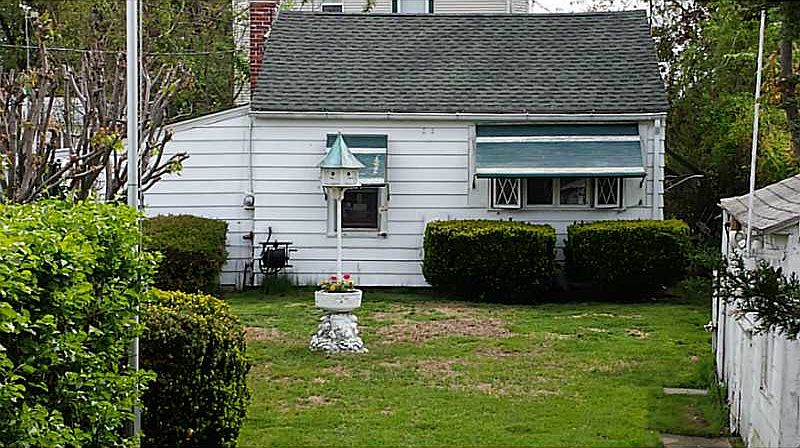 1st image of 217 Evergreen St