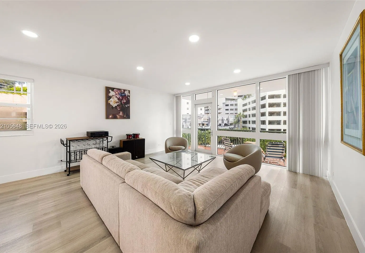 Brickell Bay Tower Condo — Photo 1