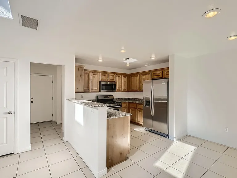 6384 Blue Twilight Ct — Photo 10