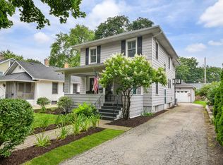 118 Logan Ave, Geneva, IL 60134