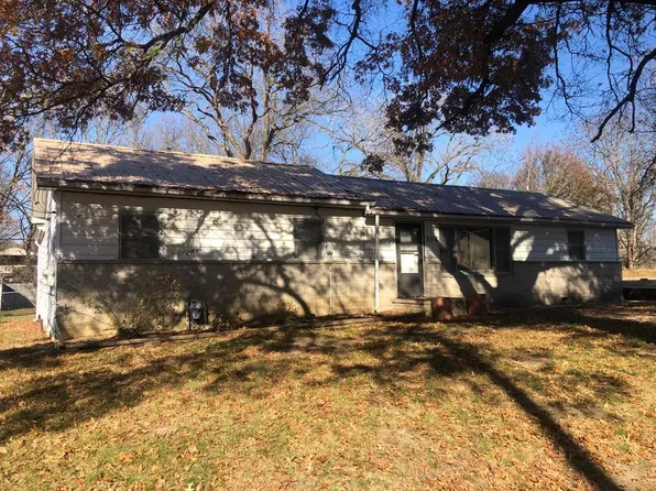 304 Walnut St, Dearing, KS 67340