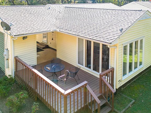 3rd image of 248 Jeffreys Ave