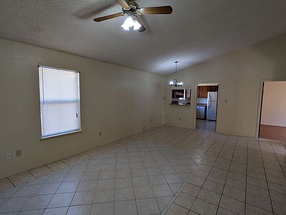 4th image of 1106 Dartmouth Ave