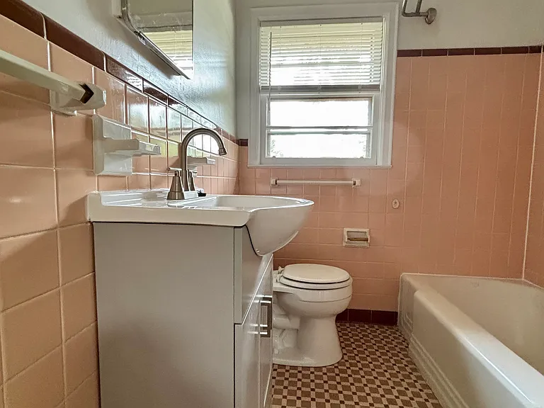 2704 Harrington Dr — Photo 12