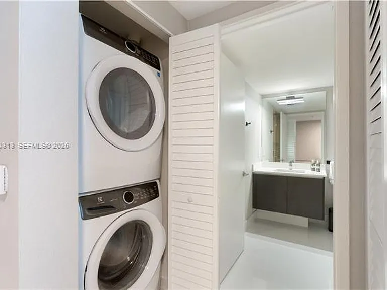 330 Sunny Isles Blvd #CU-5-1404 — Photo 29