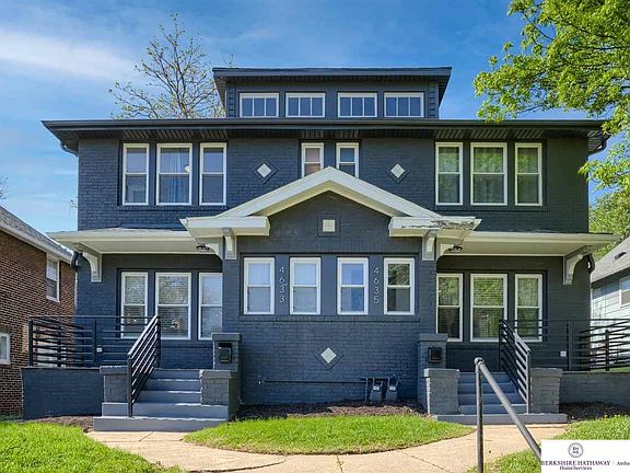 2nd image of 4633 Douglas St