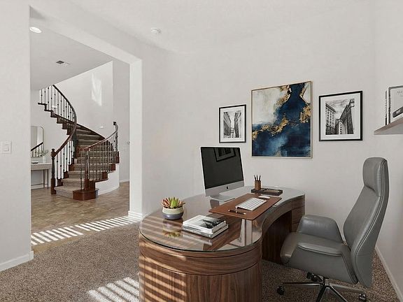 4th image of 612 Sierra Verde Way NE