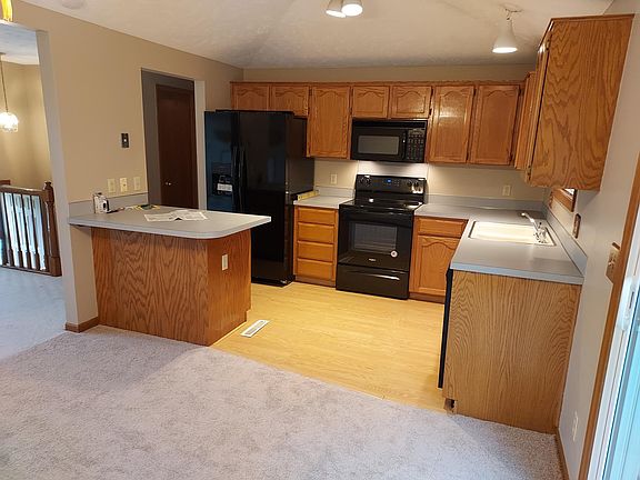 2nd image of 8709 S 139th St