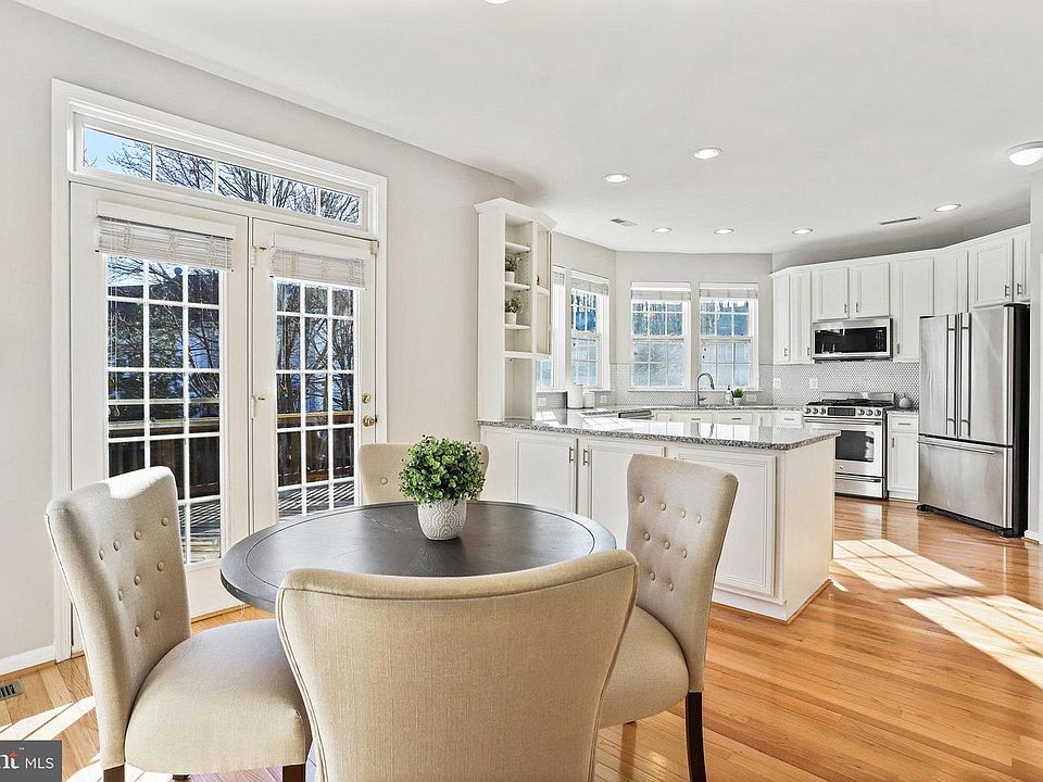 1st image of 6439 Sutcliffe Dr