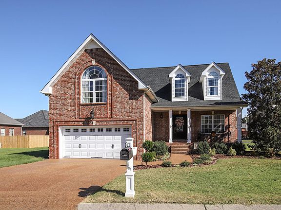 3rd image of 304 Wyoming Dr