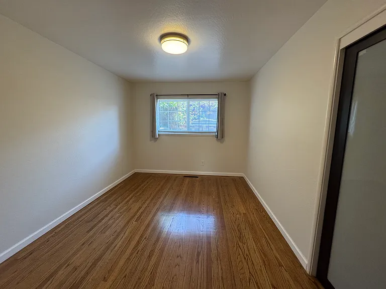 1874 Bandoni Ave — Photo 11