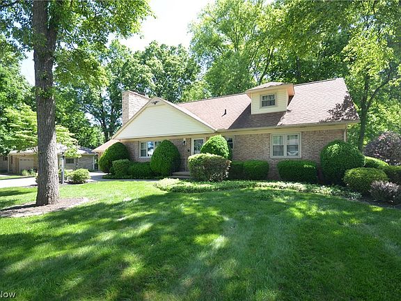 2nd image of 614 Fairwood Dr