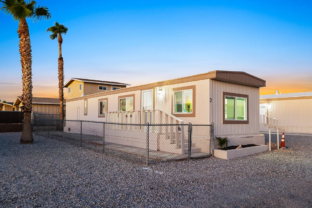 Building Photo - 437 Riverfront Dr #2