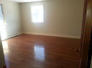 55 Lowell Rd, Windham, NH 03087