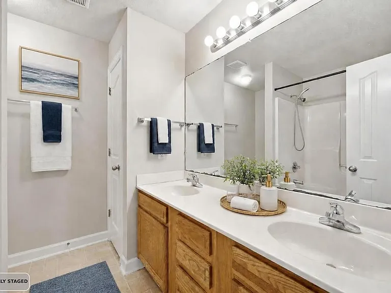 404 Springwood Dr — Photo 18