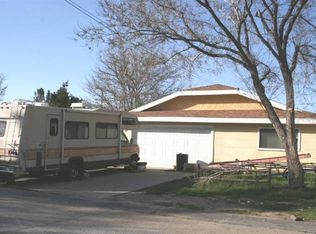 14323 Chiptree Dr, Lake Hughes, CA 93532