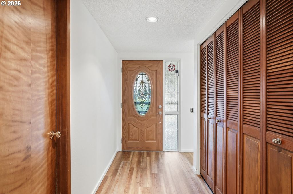 10440 SW Century Oak Dr, Tigard, OR - View 2
