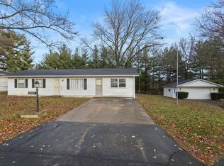 2406 Sharlyn Dr, Urbana, IL 61802