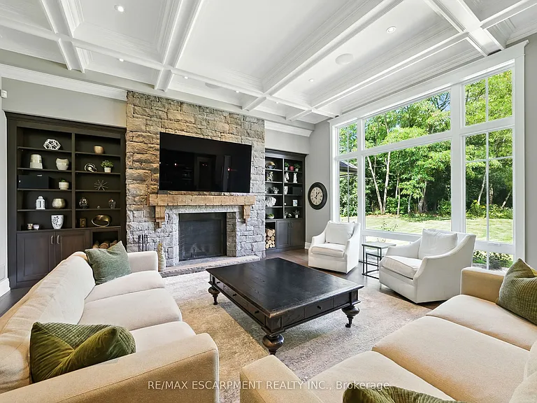 597 Old York Rd — Photo 5