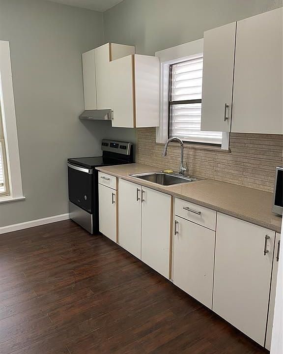 1st image of 2809 Ball St #1