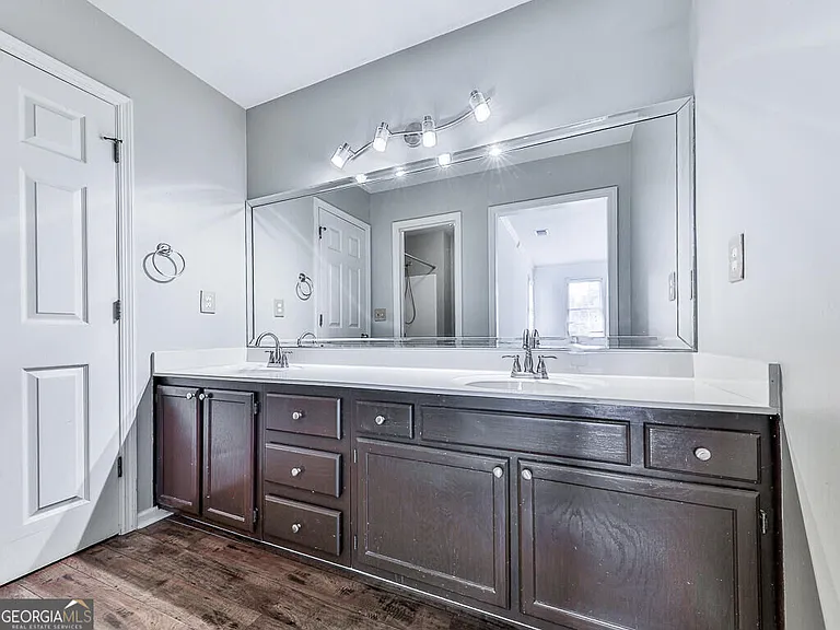 1540 Brookcliff Cir — Photo 17