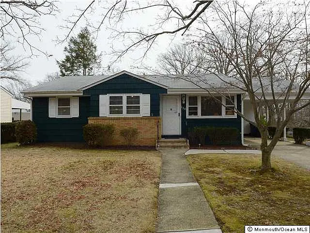 130 Brighton Ave photo 1