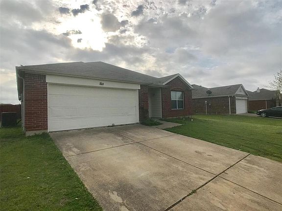 2nd image of 1514 Waters Edge Dr