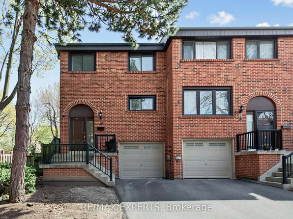 21 Maple Branch Path #61, Toronto, ON M9P 3T4