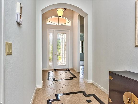 4th image of 9563 Lismore Ln