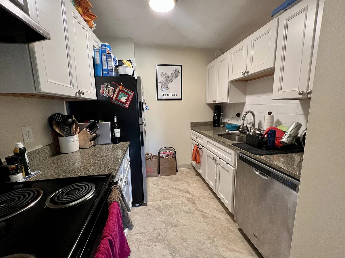 Building Photo - 84 Pleasant St #2