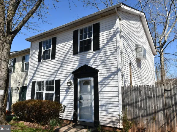 8626 Woodhue Ct, Manassas Park, VA 20111