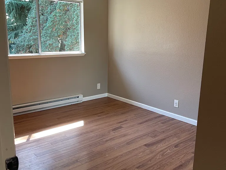 1203 Susan Ct NE #1203 — Photo 5