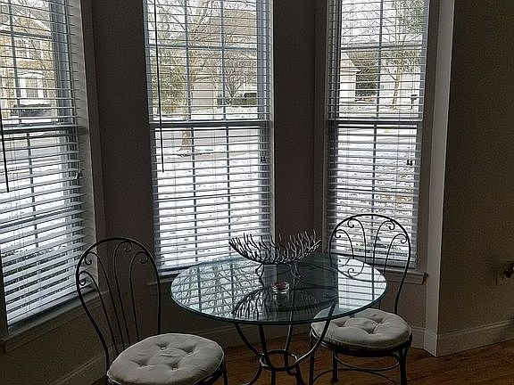 Bay in kitchen