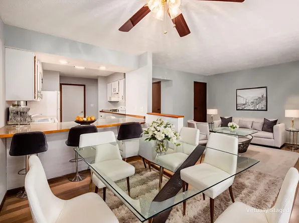 8235/8237 Goldsmith Dr, Reynoldsburg, OH 43068