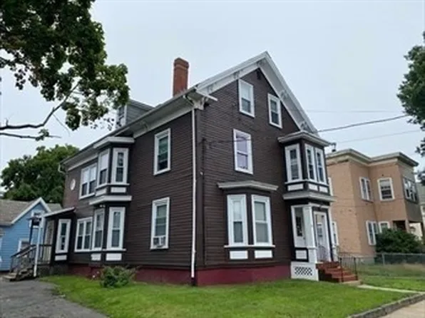 48 Whiting St, Lynn, MA 01902