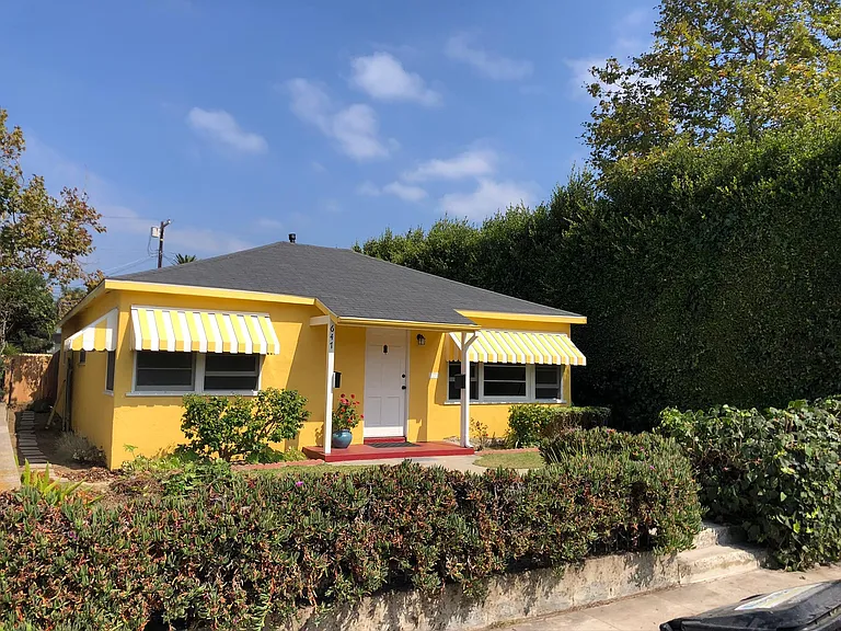 647 Brooks Ave — Photo 3