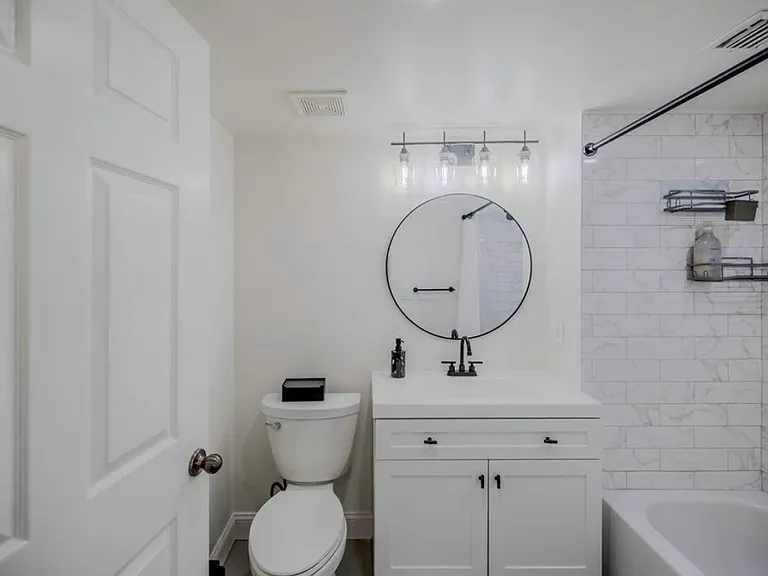 6245 SW 47th Mnr #101 — Photo 8