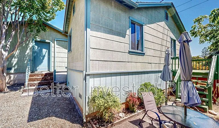 175 Giorno Ave — Photo 30