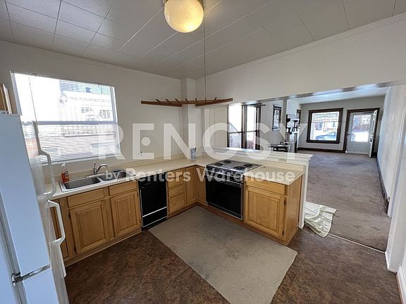 4th image of 1017 S Pearl St