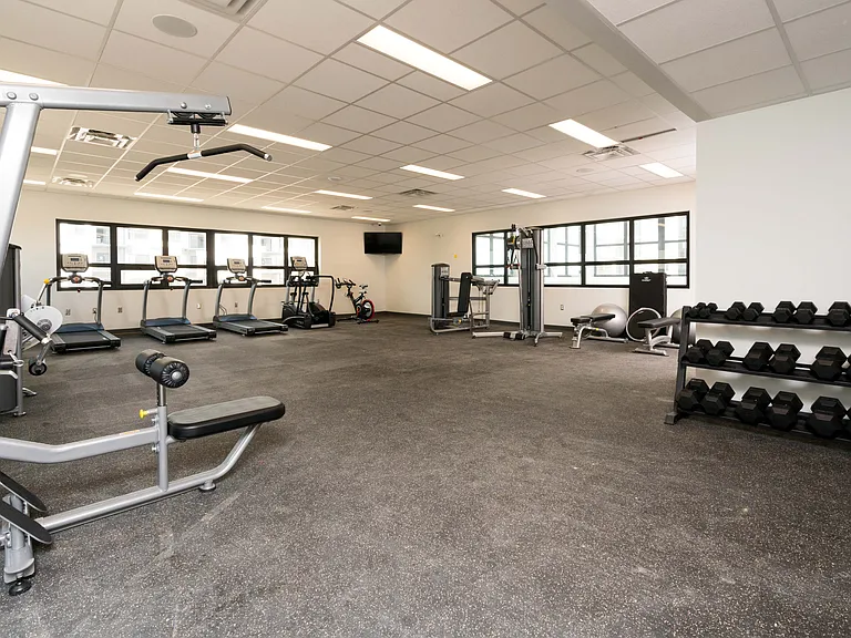 703 Sterling Lyon Pkwy — Photo 34