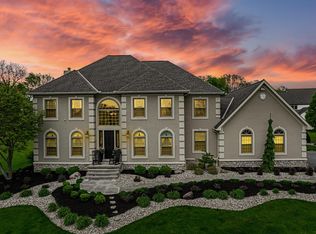 5547 Riverside Dr, Delaware, OH 43015