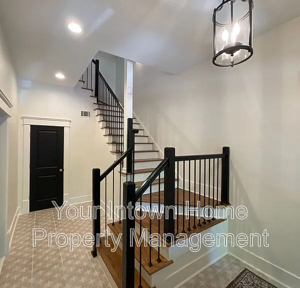 1867 Gordon Mnr NE — Photo 6