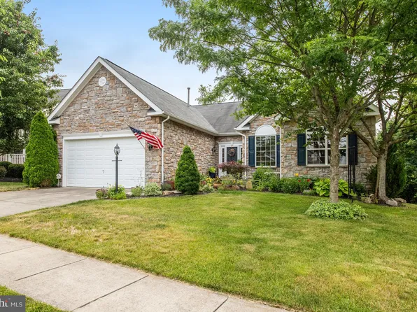 16229 Timid Creek Ct, Dumfries, VA 22025