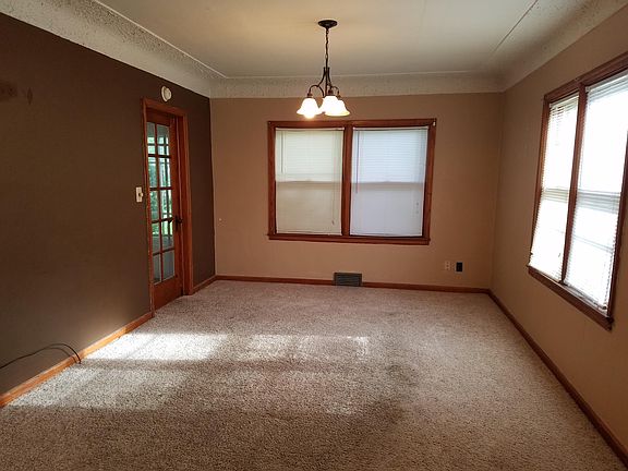 4th image of 1617 Rainbow Dr
