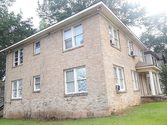 3rd image of 701 Olive St