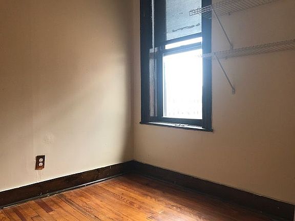 3rd image of 327 Bedford Ave APT 3F